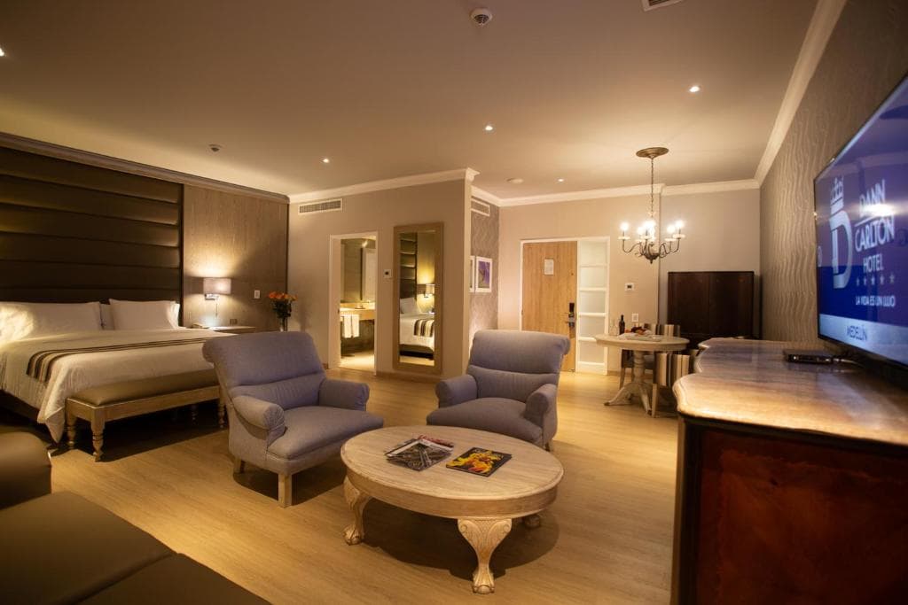 Hotel Dann Carlton 2