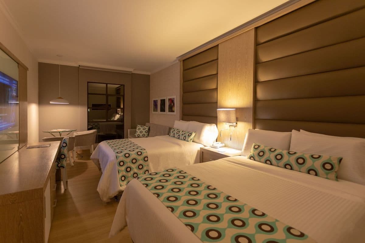 Hotel Dann Carlton 8
